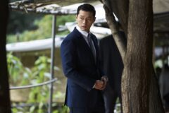 현빈과 정우성을 캐스팅한 디즈니의 도박 ‘메이드 인 코리아’ 예고편 공개